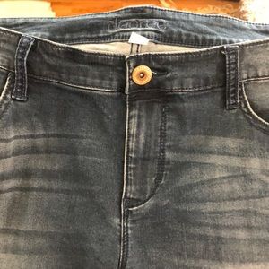 Decree Jeans - Woman’s Size 16 Decree Denim Jeggings Decree Jeans - Woman’s Size 16 Decree Denim Jeggings